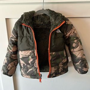 Toddler Boys The North Face Reversible Winter Jacket